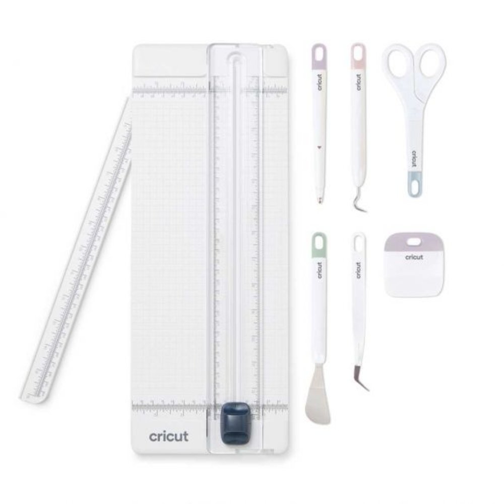 Cricut Essential Tool Set - (7 Piece)